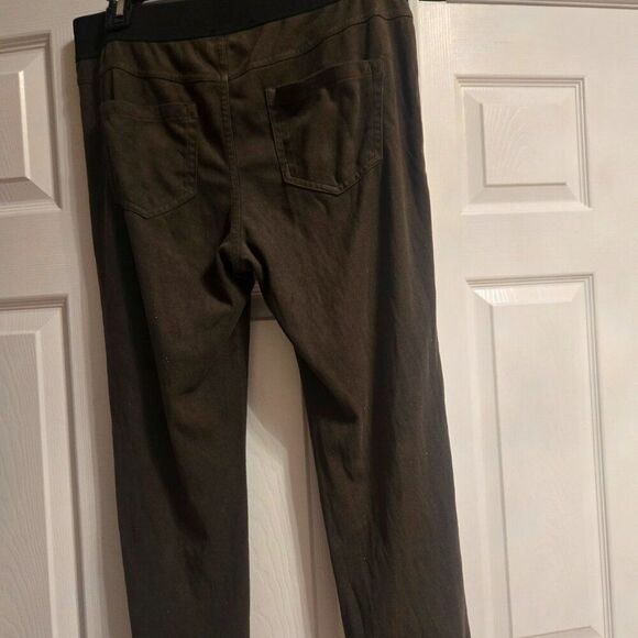 Pants slip on - Picture 2 of 3